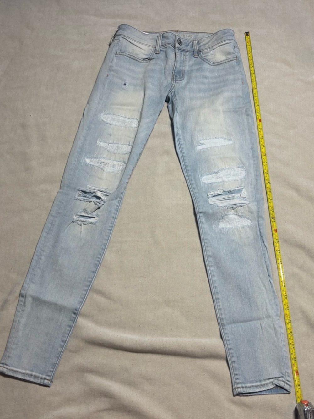 American Eagle Outfitters Light Blue Distressed Skinny Jeans